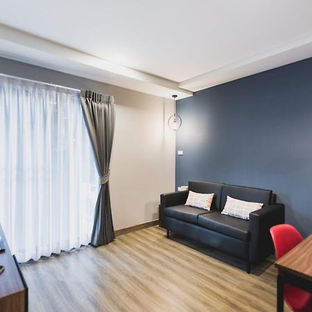 W2 Residence Бангкок Экстерьер фото