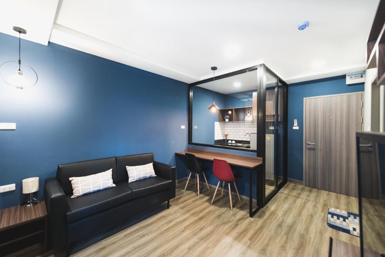 W2 Residence Бангкок Экстерьер фото